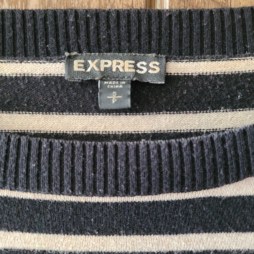 Express sweater - Picture 5 of 5